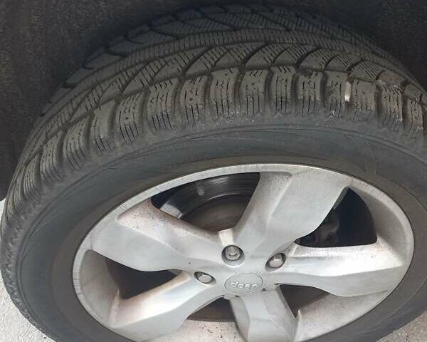 Сірий Джип Grand Cherokee, об'ємом двигуна 2.99 л та пробігом 207 тис. км за 13200 $, фото 15 на Automoto.ua