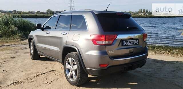 Сірий Джип Grand Cherokee, об'ємом двигуна 3.6 л та пробігом 323 тис. км за 11000 $, фото 6 на Automoto.ua