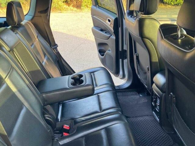 Сірий Джип Grand Cherokee, об'ємом двигуна 3 л та пробігом 156 тис. км за 16000 $, фото 19 на Automoto.ua
