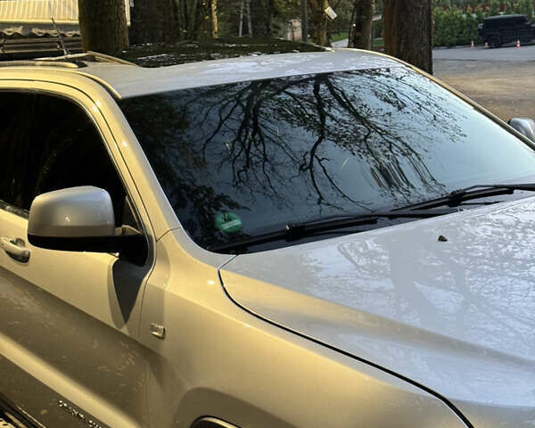 Сірий Джип Grand Cherokee, об'ємом двигуна 2.99 л та пробігом 225 тис. км за 21999 $, фото 25 на Automoto.ua