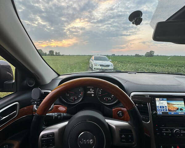 Сірий Джип Grand Cherokee, об'ємом двигуна 2.99 л та пробігом 300 тис. км за 14300 $, фото 6 на Automoto.ua