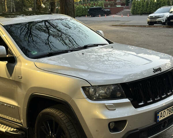 Сірий Джип Grand Cherokee, об'ємом двигуна 2.99 л та пробігом 225 тис. км за 21999 $, фото 20 на Automoto.ua