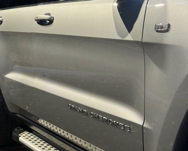 Сірий Джип Grand Cherokee, об'ємом двигуна 2.99 л та пробігом 225 тис. км за 21999 $, фото 30 на Automoto.ua