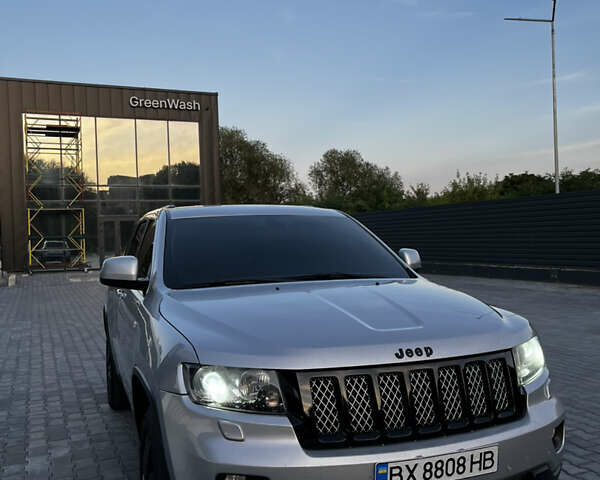 Сірий Джип Grand Cherokee, об'ємом двигуна 2.99 л та пробігом 320 тис. км за 17250 $, фото 11 на Automoto.ua