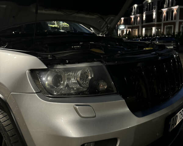 Сірий Джип Grand Cherokee, об'ємом двигуна 2.99 л та пробігом 225 тис. км за 21999 $, фото 84 на Automoto.ua