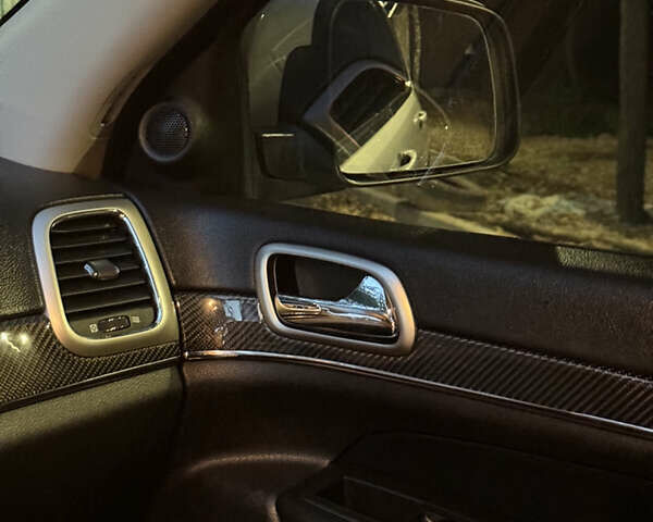 Сірий Джип Grand Cherokee, об'ємом двигуна 2.99 л та пробігом 225 тис. км за 21999 $, фото 60 на Automoto.ua
