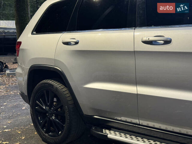 Сірий Джип Grand Cherokee, об'ємом двигуна 2.99 л та пробігом 225 тис. км за 21999 $, фото 8 на Automoto.ua