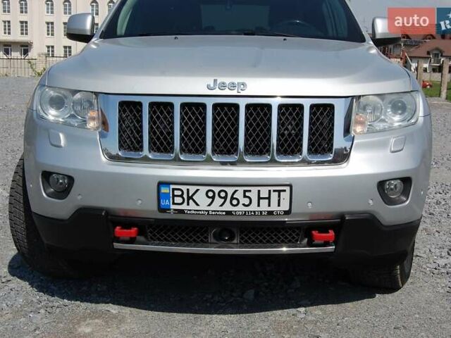 Серый Джип Гранд Чероки, объемом двигателя 2.99 л и пробегом 265 тыс. км за 17300 $, фото 3 на Automoto.ua