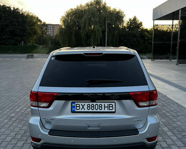 Сірий Джип Grand Cherokee, об'ємом двигуна 2.99 л та пробігом 320 тис. км за 17250 $, фото 5 на Automoto.ua