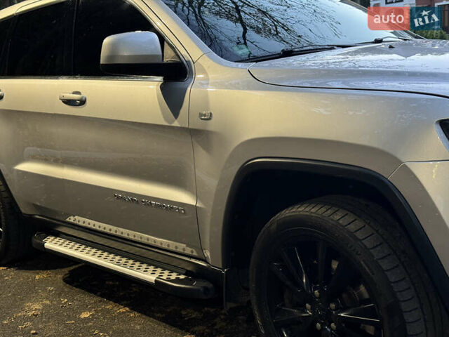 Сірий Джип Grand Cherokee, об'ємом двигуна 2.99 л та пробігом 225 тис. км за 21999 $, фото 7 на Automoto.ua