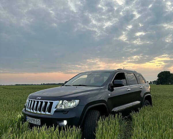 Сірий Джип Grand Cherokee, об'ємом двигуна 2.99 л та пробігом 300 тис. км за 14300 $, фото 4 на Automoto.ua