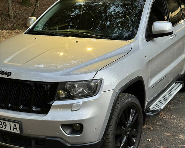 Сірий Джип Grand Cherokee, об'ємом двигуна 2.99 л та пробігом 225 тис. км за 21999 $, фото 19 на Automoto.ua