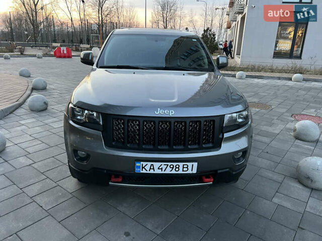 Серый Джип Гранд Чероки, объемом двигателя 3.6 л и пробегом 230 тыс. км за 14999 $, фото 7 на Automoto.ua