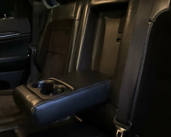 Сірий Джип Grand Cherokee, об'ємом двигуна 2.99 л та пробігом 225 тис. км за 21999 $, фото 64 на Automoto.ua