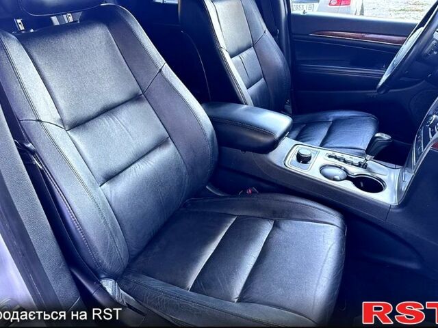 Сірий Джип Grand Cherokee, об'ємом двигуна 3 л та пробігом 0 тис. км за 19999 $, фото 4 на Automoto.ua