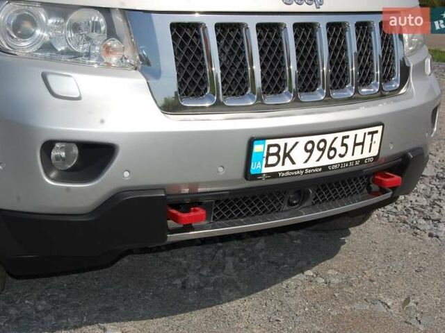 Серый Джип Гранд Чероки, объемом двигателя 2.99 л и пробегом 265 тыс. км за 17300 $, фото 4 на Automoto.ua