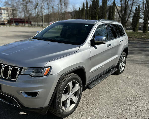 Сірий Джип Grand Cherokee, об'ємом двигуна 2.99 л та пробігом 162 тис. км за 22000 $, фото 4 на Automoto.ua