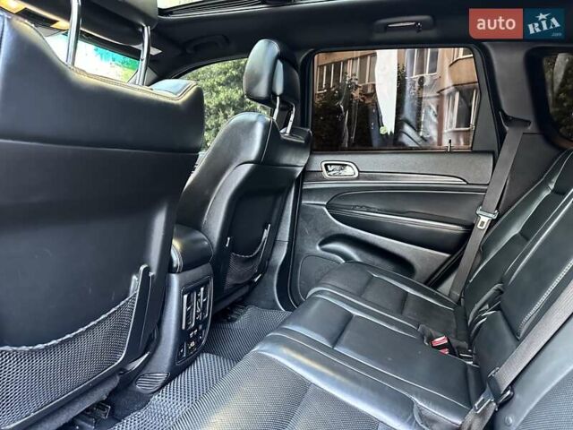 Серый Джип Гранд Чероки, объемом двигателя 2.99 л и пробегом 265 тыс. км за 17700 $, фото 14 на Automoto.ua