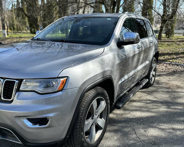 Сірий Джип Grand Cherokee, об'ємом двигуна 2.99 л та пробігом 162 тис. км за 22000 $, фото 2 на Automoto.ua