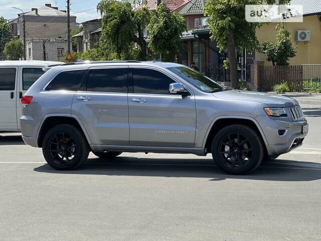 Сірий Джип Grand Cherokee, об'ємом двигуна 2.99 л та пробігом 117 тис. км за 20250 $, фото 1 на Automoto.ua