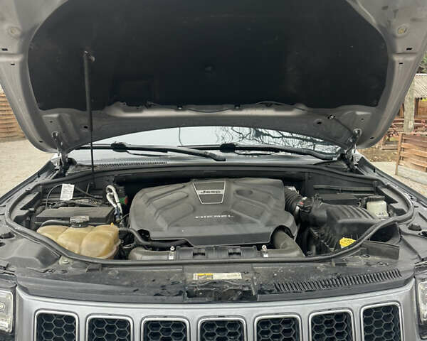 Серый Джип Гранд Чероки, объемом двигателя 3 л и пробегом 219 тыс. км за 20500 $, фото 37 на Automoto.ua