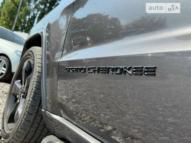 Сірий Джип Grand Cherokee, об'ємом двигуна 3.6 л та пробігом 186 тис. км за 22500 $, фото 9 на Automoto.ua