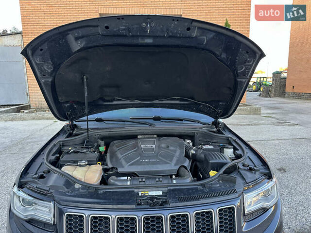 Серый Джип Гранд Чероки, объемом двигателя 2.99 л и пробегом 166 тыс. км за 24500 $, фото 118 на Automoto.ua