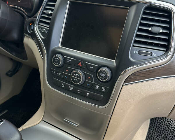 Серый Джип Гранд Чероки, объемом двигателя 2.99 л и пробегом 166 тыс. км за 24500 $, фото 57 на Automoto.ua