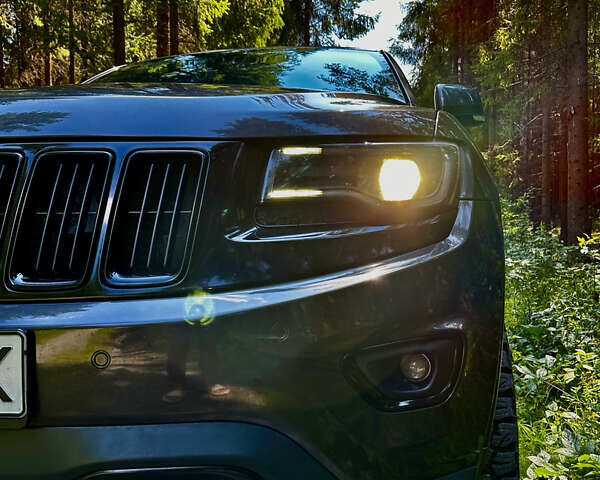 Сірий Джип Grand Cherokee, об'ємом двигуна 3 л та пробігом 155 тис. км за 25000 $, фото 17 на Automoto.ua