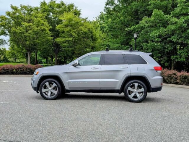 Джип Grand Cherokee 2014 у Дніпро (Дніпропетровську) на Automoto.ua Сірий Джип Grand Cherokee, об'ємом двигуна 3 л та пробігом 82 тис. км за 17100 $, фото 3 на Automoto.ua