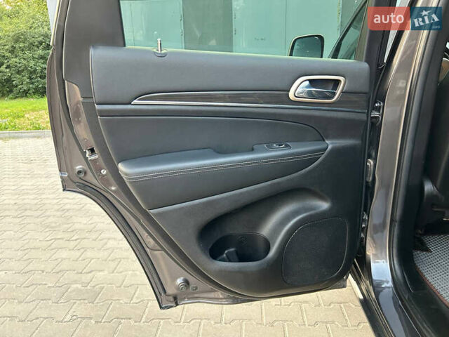Сірий Джип Grand Cherokee, об'ємом двигуна 2.99 л та пробігом 182 тис. км за 21500 $, фото 15 на Automoto.ua