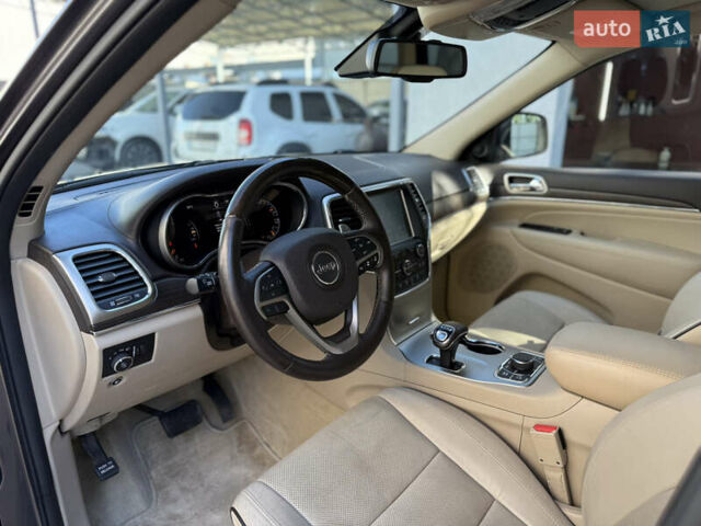 Сірий Джип Grand Cherokee, об'ємом двигуна 3 л та пробігом 197 тис. км за 23900 $, фото 19 на Automoto.ua