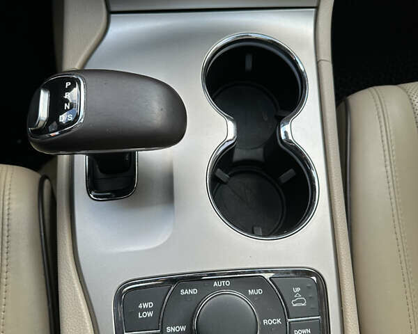 Серый Джип Гранд Чероки, объемом двигателя 2.99 л и пробегом 166 тыс. км за 24500 $, фото 81 на Automoto.ua