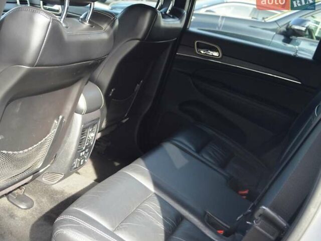 Джип Гранд Чероки 2014 в Одессе на Automoto.ua Серый Джип Гранд Чероки, объемом двигателя 2.99 л и пробегом 135 тыс. км за 24000 $, фото 42 на Automoto.ua