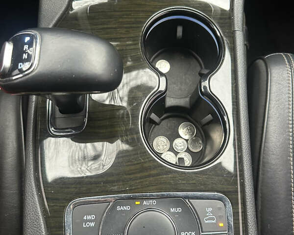 Серый Джип Гранд Чероки, объемом двигателя 3 л и пробегом 219 тыс. км за 20500 $, фото 21 на Automoto.ua