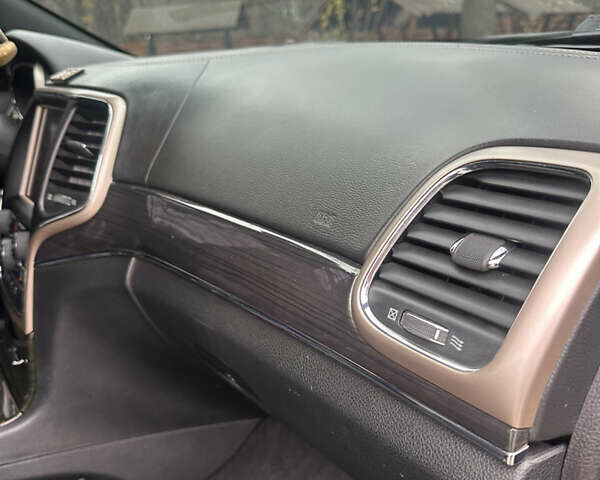 Серый Джип Гранд Чероки, объемом двигателя 3 л и пробегом 219 тыс. км за 20500 $, фото 23 на Automoto.ua