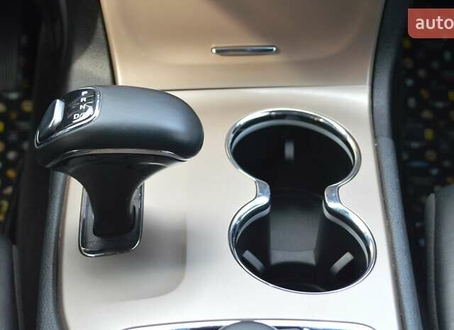 Джип Гранд Чероки 2014 в Одессе на Automoto.ua Серый Джип Гранд Чероки, объемом двигателя 2.99 л и пробегом 135 тыс. км за 24000 $, фото 28 на Automoto.ua