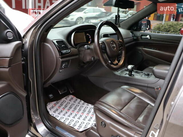 Серый Джип Гранд Чероки, объемом двигателя 3 л и пробегом 131 тыс. км за 24900 $, фото 10 на Automoto.ua