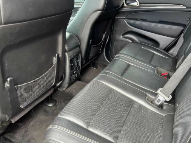 Серый Джип Гранд Чероки, объемом двигателя 3 л и пробегом 84 тыс. км за 14000 $, фото 12 на Automoto.ua