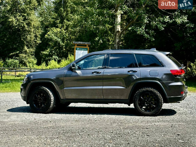 Сірий Джип Grand Cherokee, об'ємом двигуна 3 л та пробігом 155 тис. км за 25000 $, фото 7 на Automoto.ua