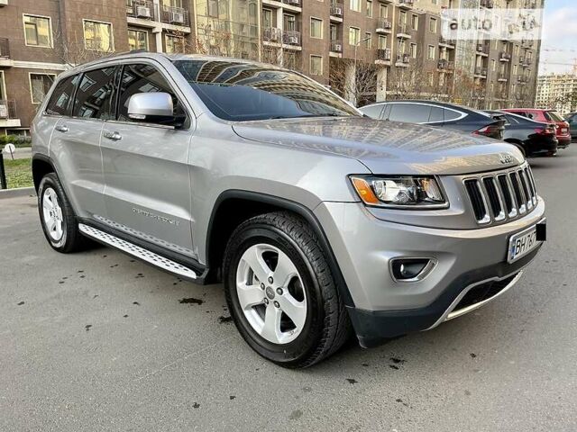 Сірий Джип Grand Cherokee, об'ємом двигуна 3 л та пробігом 229 тис. км за 22700 $, фото 5 на Automoto.ua