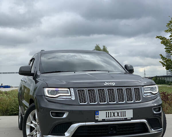 Сірий Джип Grand Cherokee, об'ємом двигуна 3 л та пробігом 124 тис. км за 35000 $, фото 1 на Automoto.ua