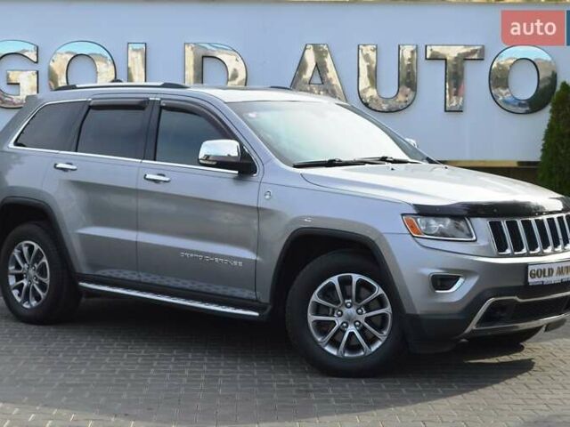 Джип Гранд Чероки 2014 в Одессе на Automoto.ua Серый Джип Гранд Чероки, объемом двигателя 2.99 л и пробегом 135 тыс. км за 24000 $, фото 1 на Automoto.ua