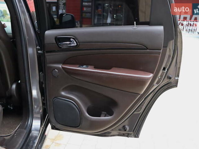 Серый Джип Гранд Чероки, объемом двигателя 3 л и пробегом 131 тыс. км за 24900 $, фото 38 на Automoto.ua