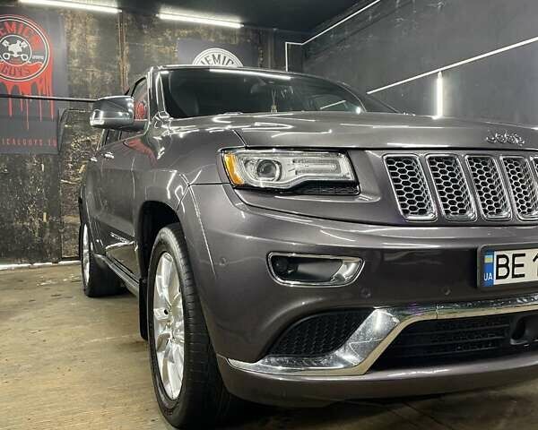 Сірий Джип Grand Cherokee, об'ємом двигуна 3.6 л та пробігом 201 тис. км за 23500 $, фото 1 на Automoto.ua