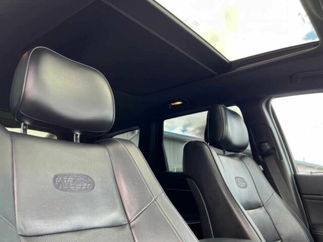 Серый Джип Гранд Чероки, объемом двигателя 3 л и пробегом 84 тыс. км за 14000 $, фото 11 на Automoto.ua