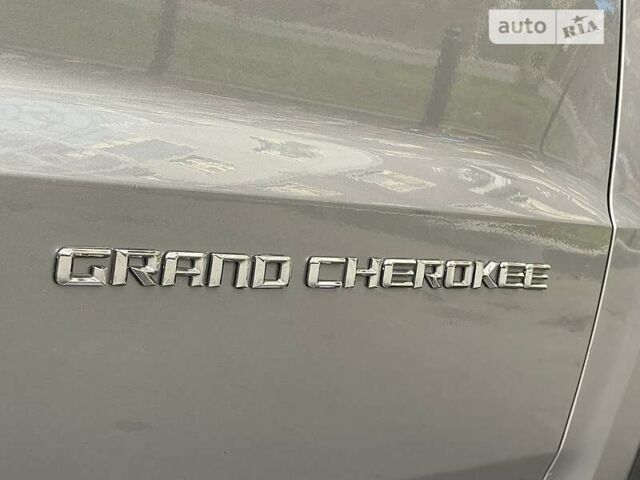 Сірий Джип Grand Cherokee, об'ємом двигуна 3 л та пробігом 229 тис. км за 22700 $, фото 31 на Automoto.ua