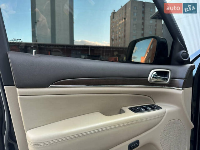 Серый Джип Гранд Чероки, объемом двигателя 2.99 л и пробегом 166 тыс. км за 24500 $, фото 63 на Automoto.ua