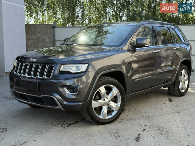 Сірий Джип Grand Cherokee, об'ємом двигуна 3 л та пробігом 197 тис. км за 23900 $, фото 1 на Automoto.ua
