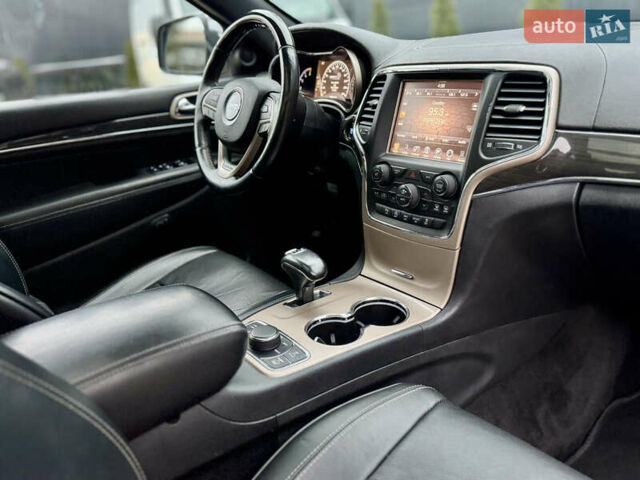 Сірий Джип Grand Cherokee, об'ємом двигуна 2.99 л та пробігом 176 тис. км за 19900 $, фото 48 на Automoto.ua